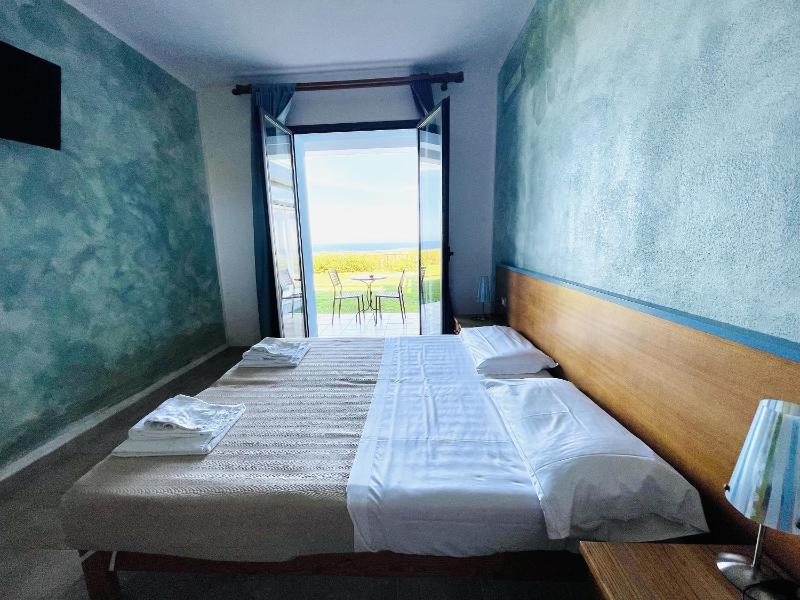 Double or Twin Room - Disability Access image 1