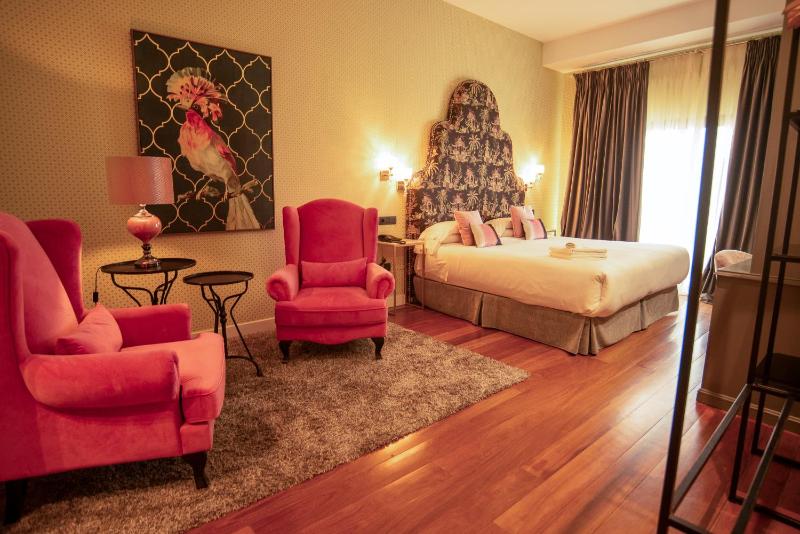 Superior Double Room image 1
