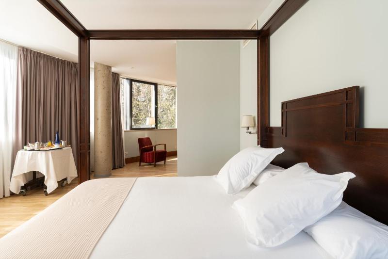 Junior Suite image 2