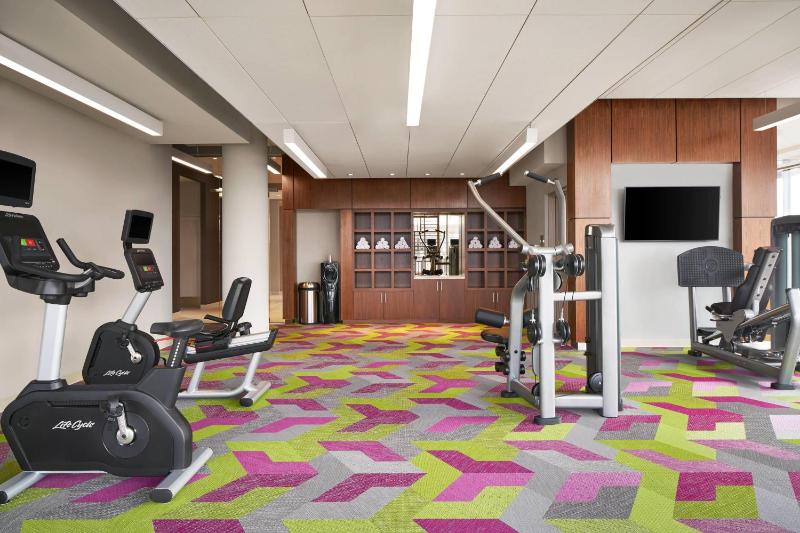 Courtyard by Marriott Washington Downtown/Convention Center - image 5