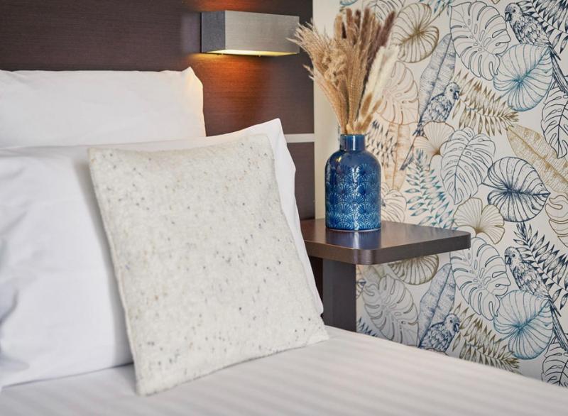 Standard Double Room image 2
