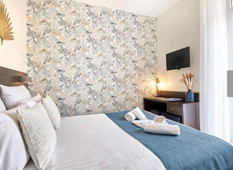 Standard Double Room image 1
