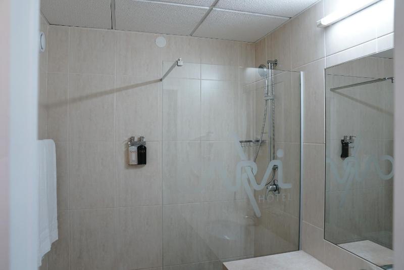 Family Room image 1