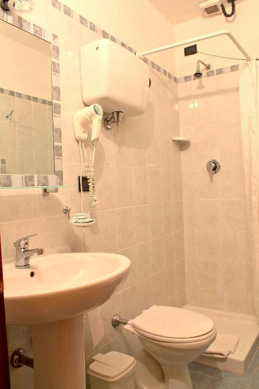 Triple Room image 3