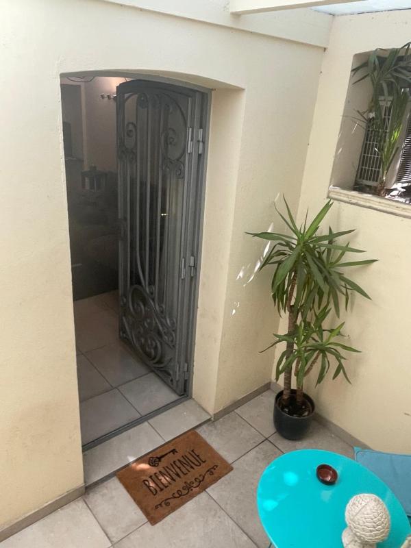 Apartment (No Pool Access) image 4