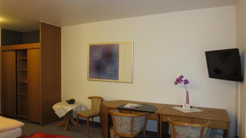 Comfort Triple Room image 1