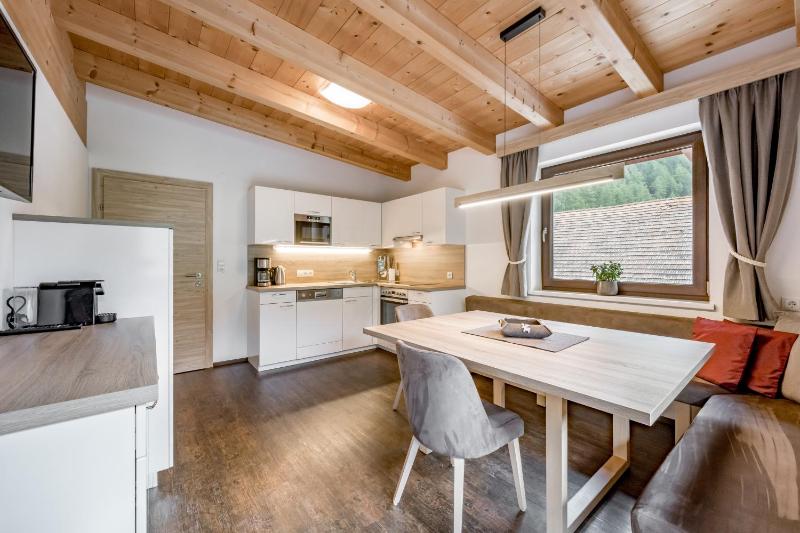 Panorama Apartment image 4