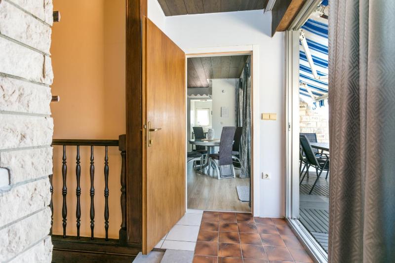 Family-friendly apartments with swimming pool Sumpetar Omis - 21633 - image 32