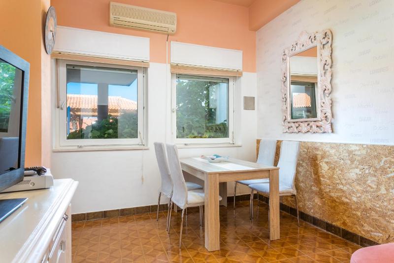 Family-friendly apartments with swimming pool Sumpetar Omis - 21633 - image 49