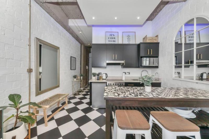 Apartment image 4