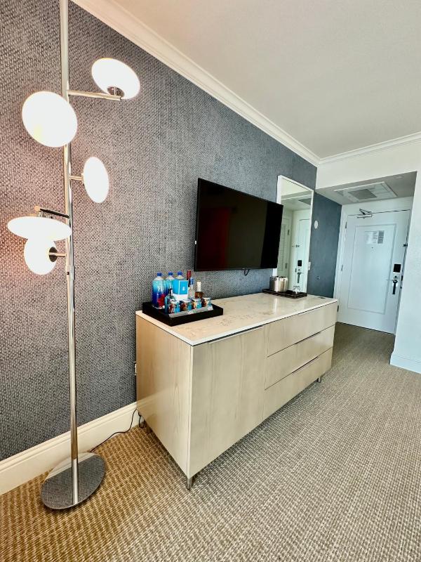 Fontainebleau Miami BeachTresor - image 30
