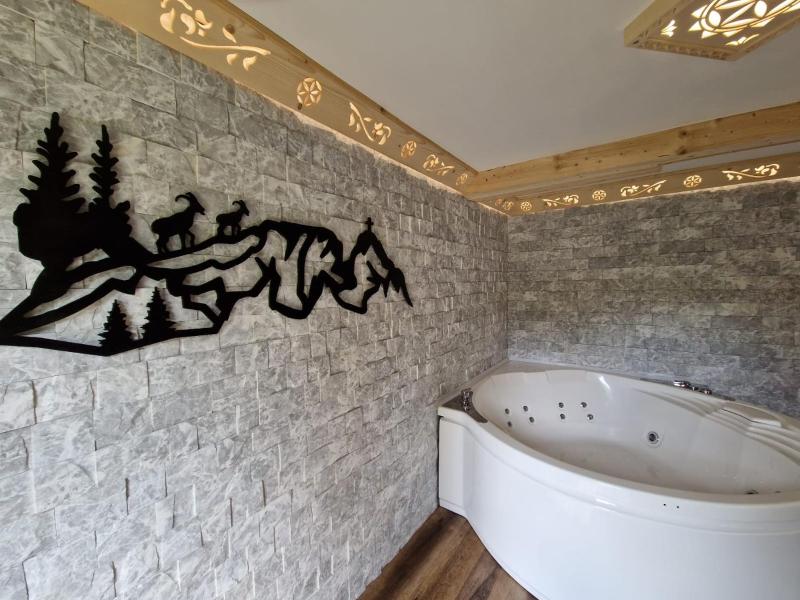 Apartament z jacuzzi Zakopane - image 10