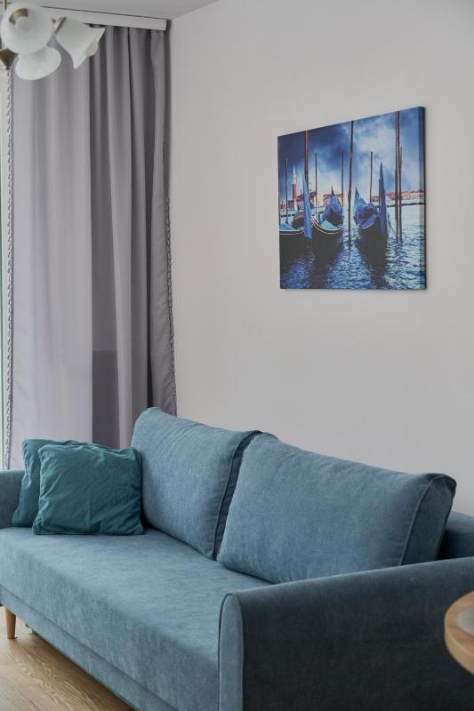 Blue Sky Apartment with Parking & Balcony by Noclegi Renters - image 11