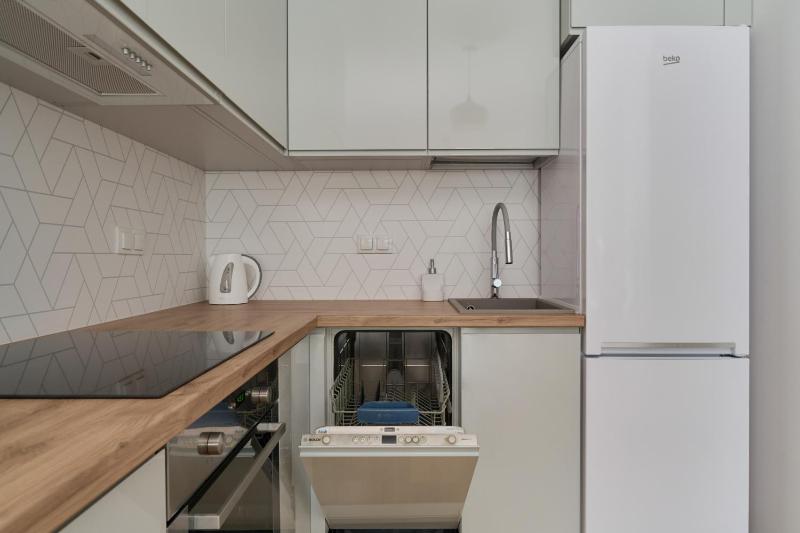 Blue Sky Apartment with Parking & Balcony by Noclegi Renters - image 5