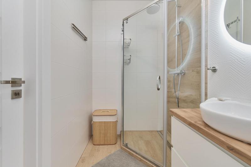 Blue Sky Apartment with Parking & Balcony by Noclegi Renters - image 13