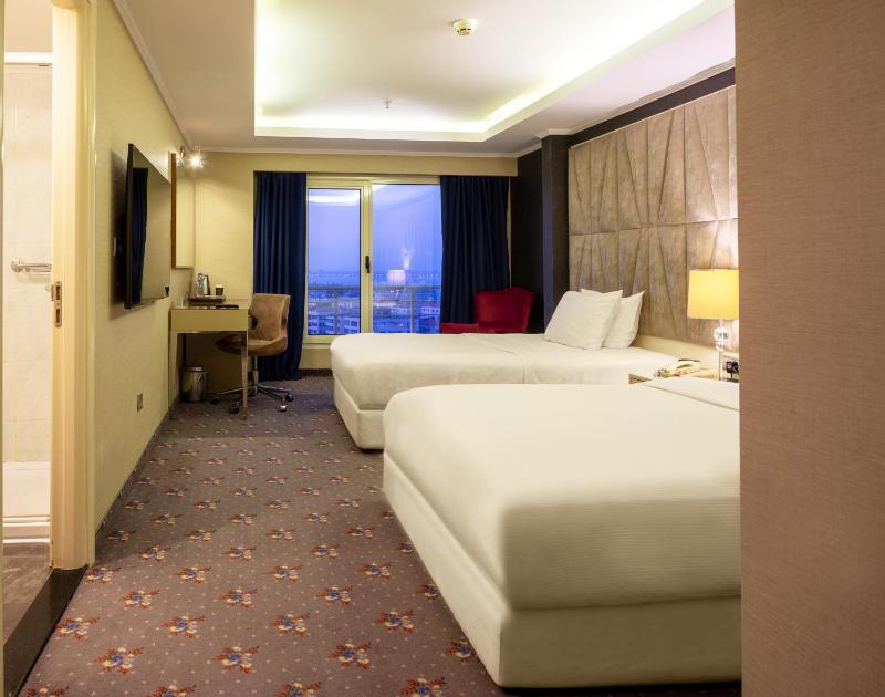 Twin Room with Sea View image 1