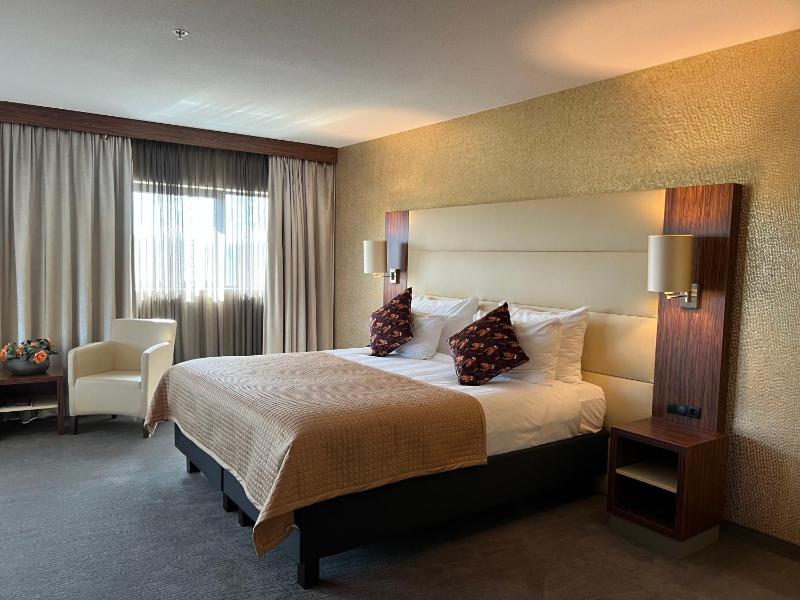 Executive Double Room image 1