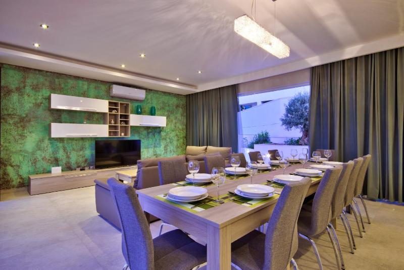 Villa with Private Pool 1 image 2