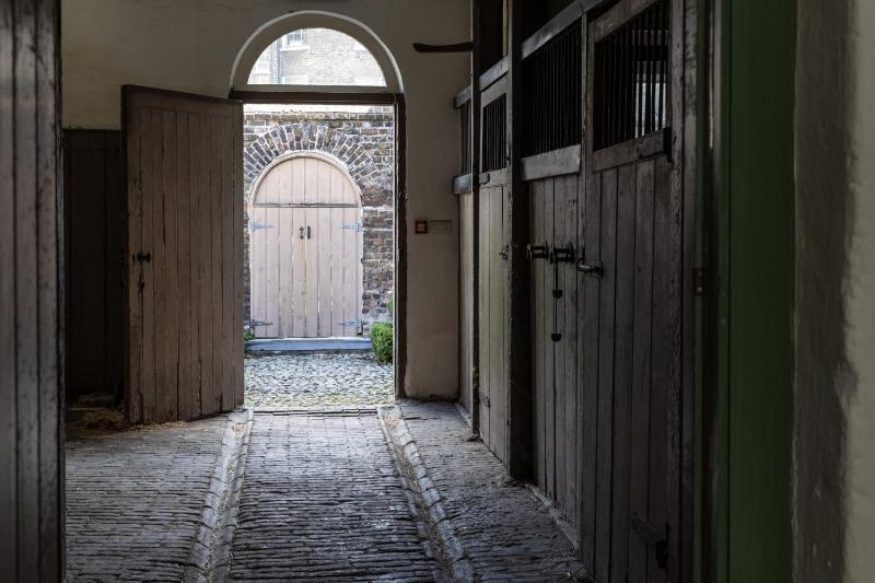 Merrion Mews - image 11