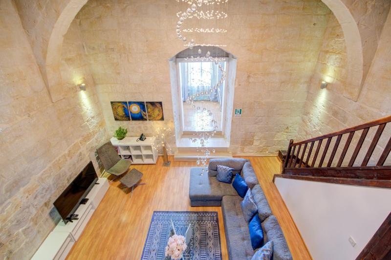 Valletta Waterfront Villa with Pool and Jacuzzi - image 14