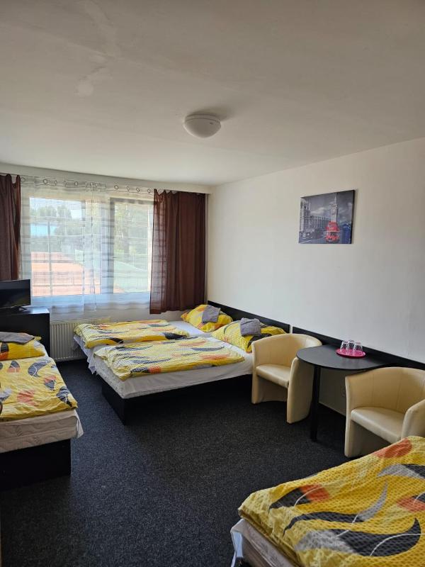 Triple Room image 3