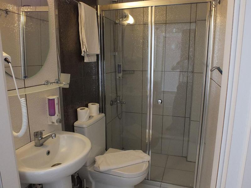 Budget Double or Twin Room - Annex image 2