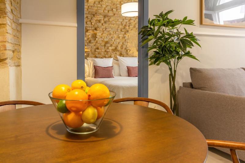 Feelathome San Lorenzo Apartments - image 3