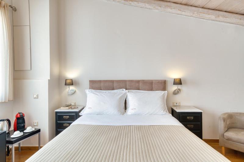Superior Double Room With Castle View image 1