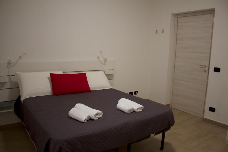 H2ome Lagaccio 4 camere 2 bagni vicino Stazione Principe - image 12