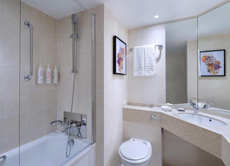 Deluxe Double Room with Sofa Bed image 3