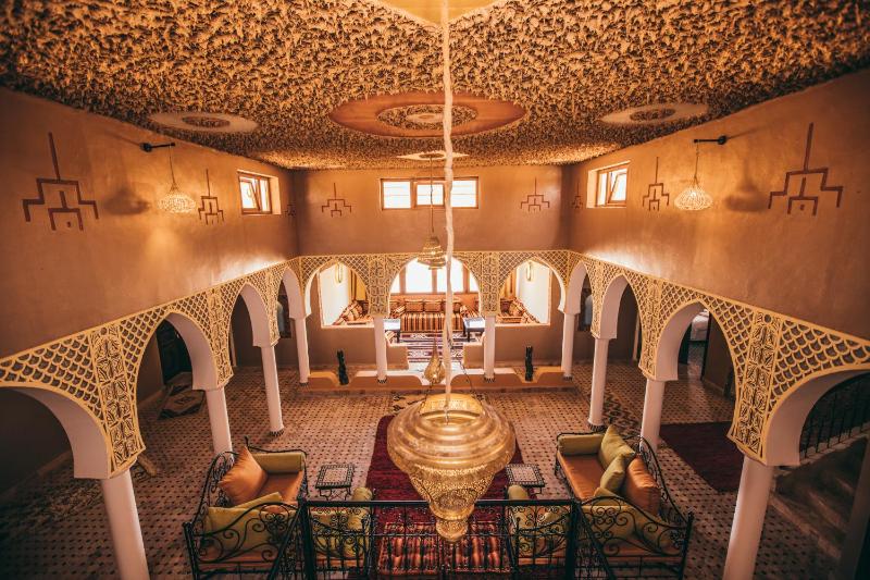 Traditional Riad Merzouga Dunes - image 26