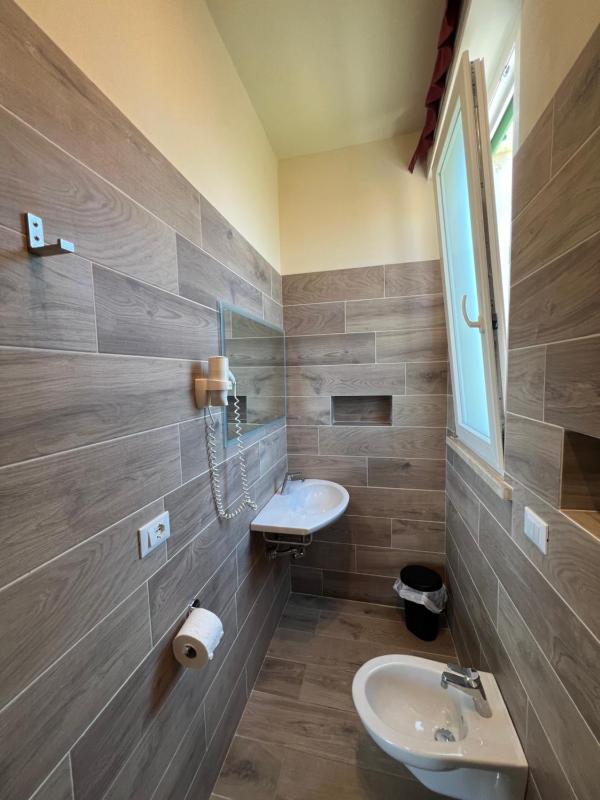 Quadruple Room image 2