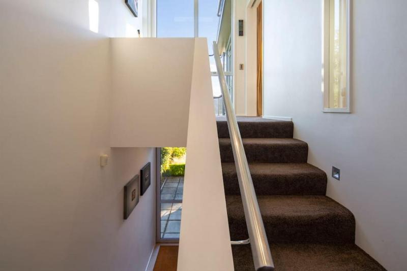 Alpen View Villa - Short walk to town - image 11