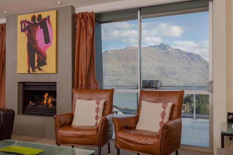 Lake View Villa Great location and Amazing views - image 25