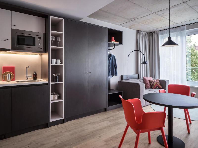 STAYERY Bremen Altstadt - alle Zimmer mit Klimaanlage - image 25