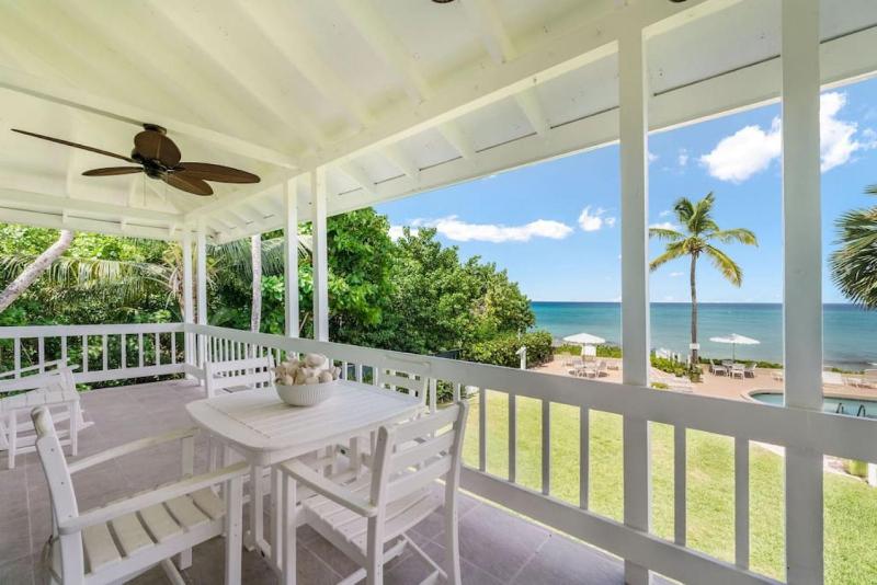 Renovated Oceanfront 2bd Seven Mile Beach Condo with amazing views - image 15