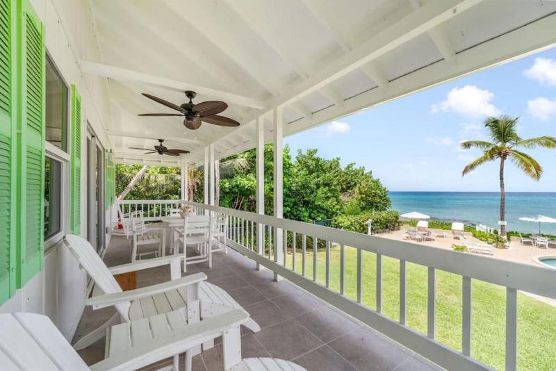 Renovated Oceanfront 2bd Seven Mile Beach Condo with amazing views - image 12