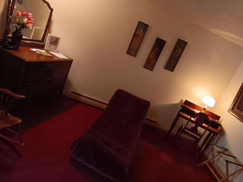 Double Room image 4