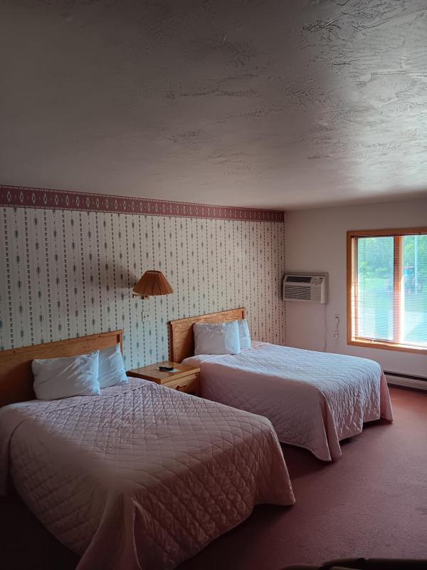Quadruple Room image 1