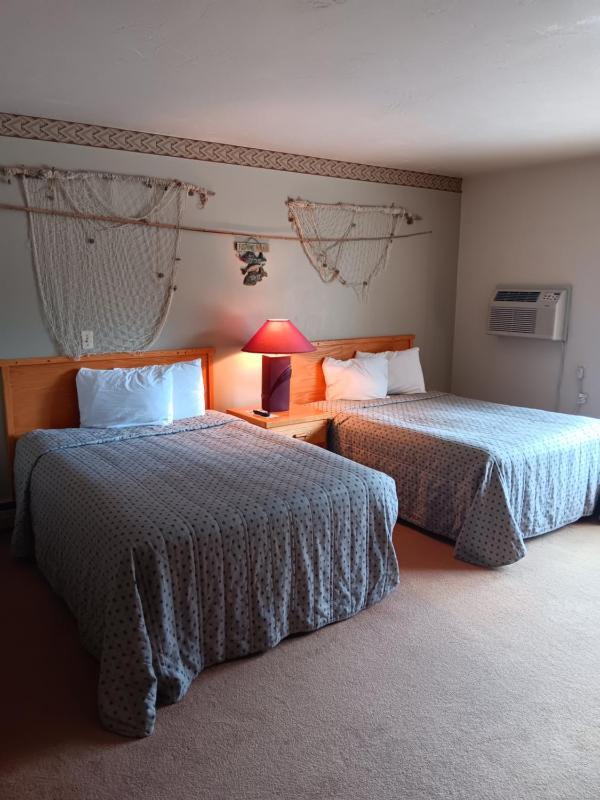 Quadruple Room image 2