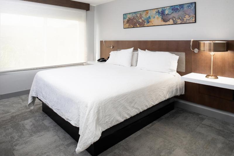 King Room image 4