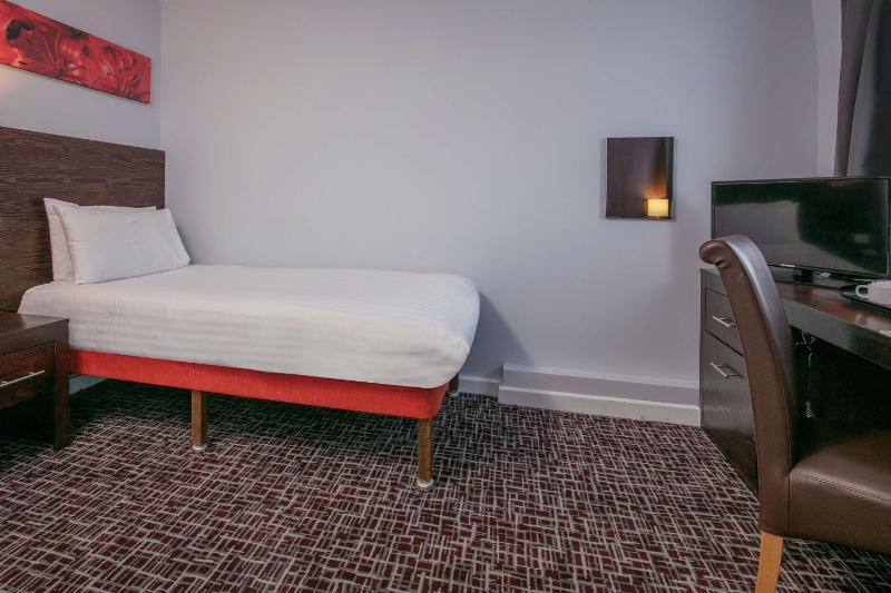Standard Single Room image 1