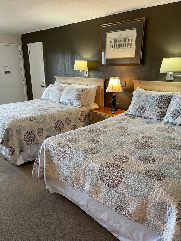 Double Room image 4