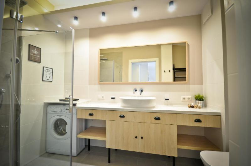 Unique Apartment Aquarius II - image 5