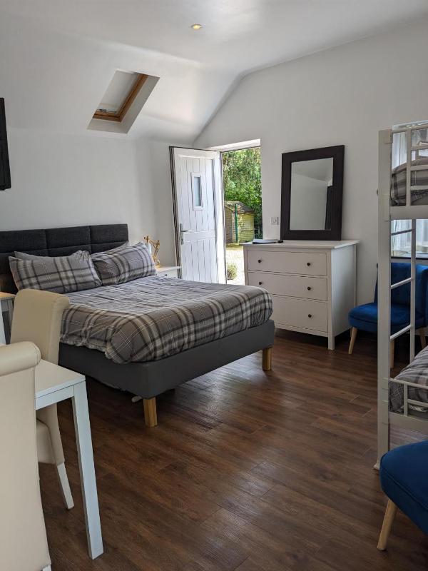 Featherbed Cottage - image 21