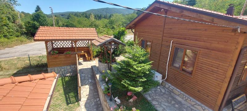 Double Room with Balcony image 4