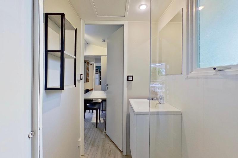 Mobile Home image 2