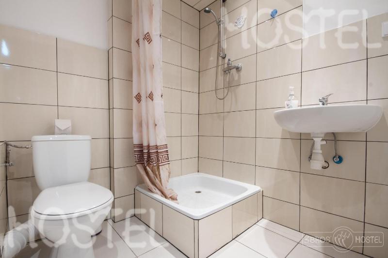 Classic Double or Twin Room with Shower image 1