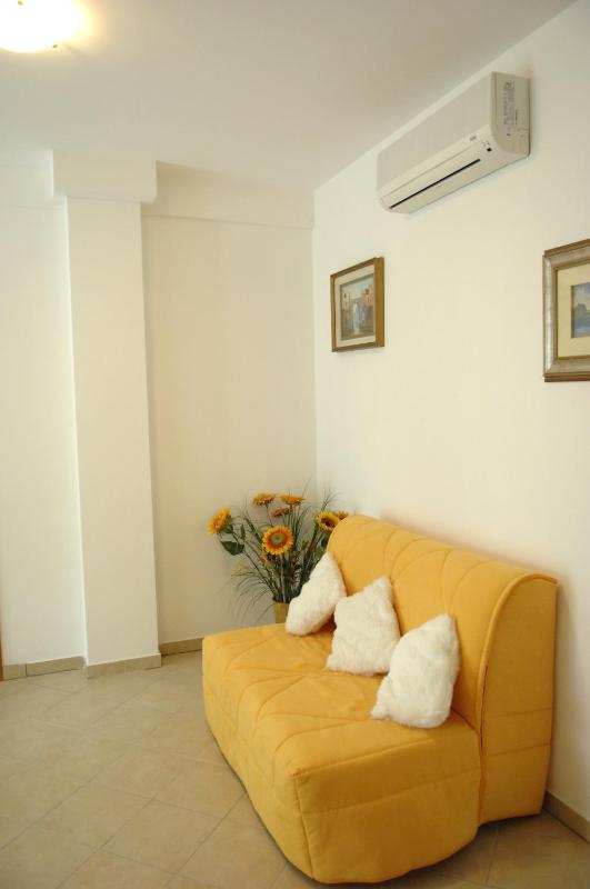 One-Bedroom Apartment image 3