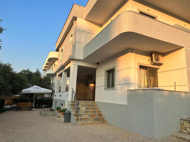 Erjon Apartments - image 14